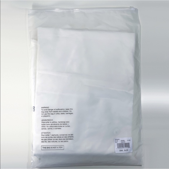 *SOLD* Fear Of God Essentials Photo L/S White - Picture 4 of 4